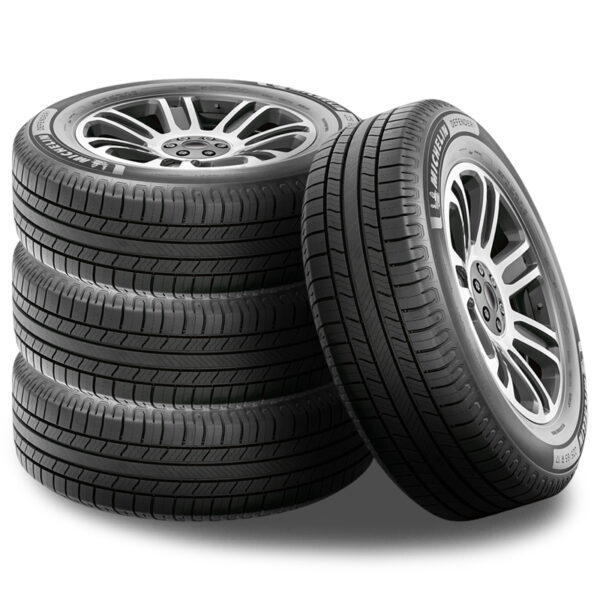 215/55R17 Michelin Defender2 All Season Tire (94H)