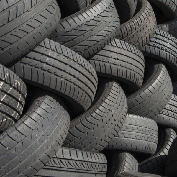 Used Car tires (12”-18”) 90% quality A grade 5-7 mm thread Top brands